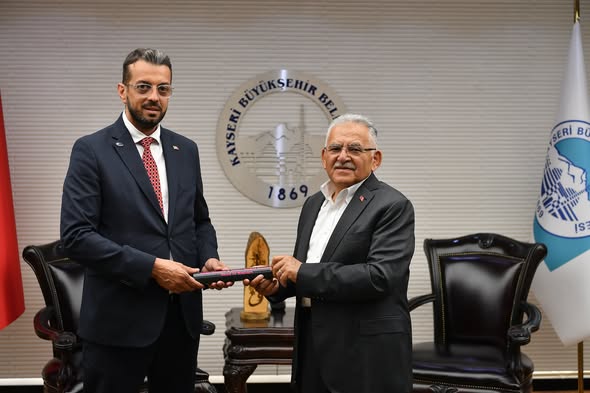 ACES Kadınlar Spor Zirvesi, ev sahipliği bayrağı Kayseri’ye teslim edildi