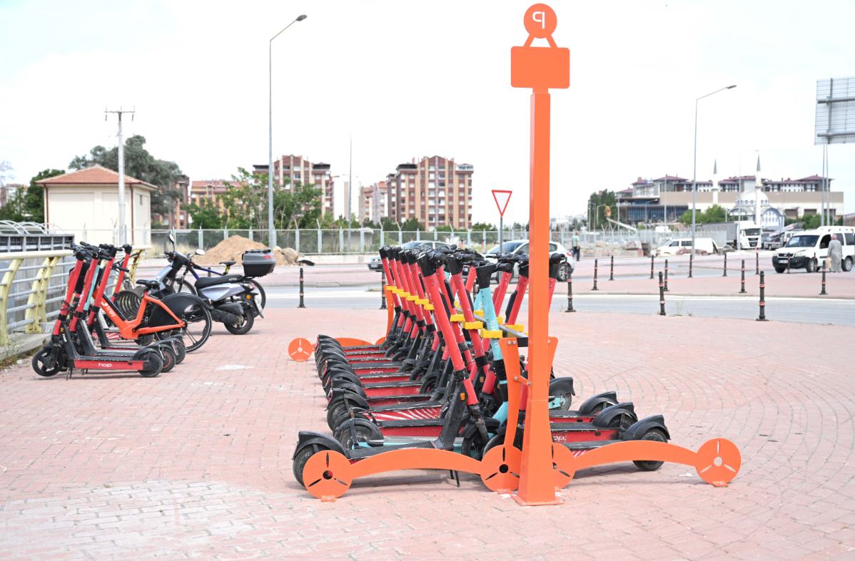 Konya’da e-skuterler için özel park alanları oluşturuldu