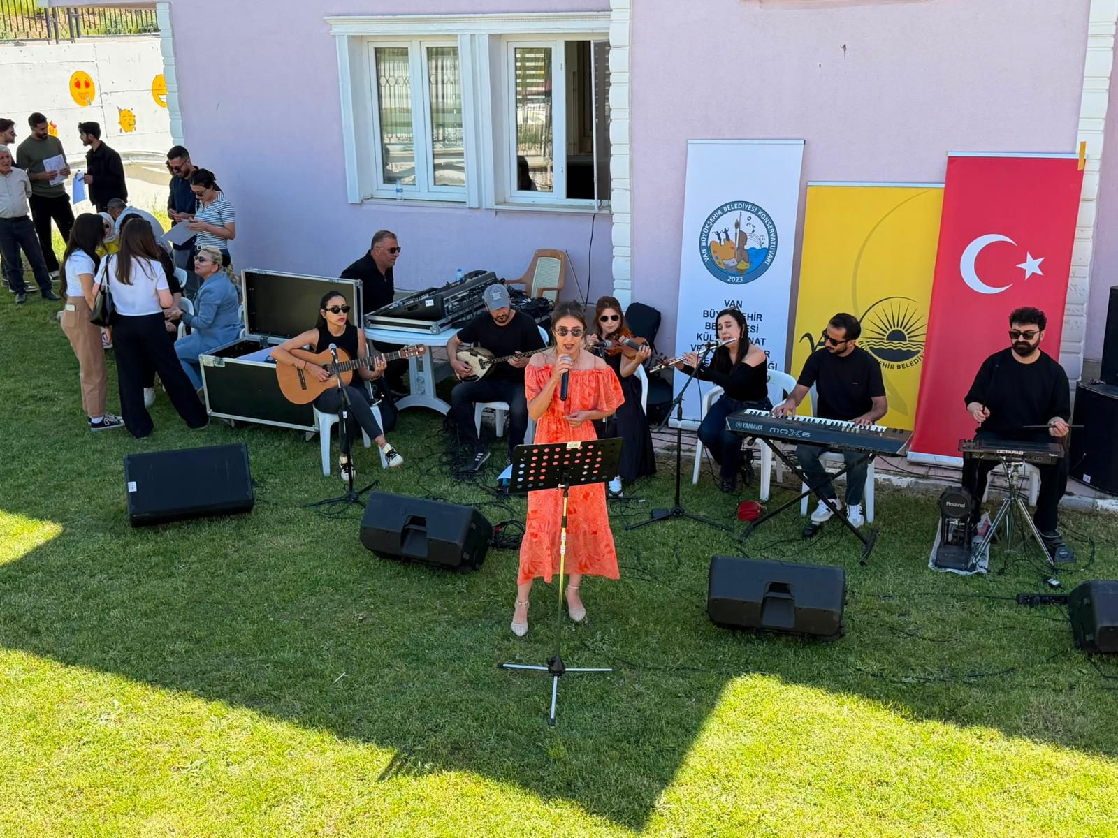 Van’da çocuk evlerinde müzik etkinliği düzenlendi