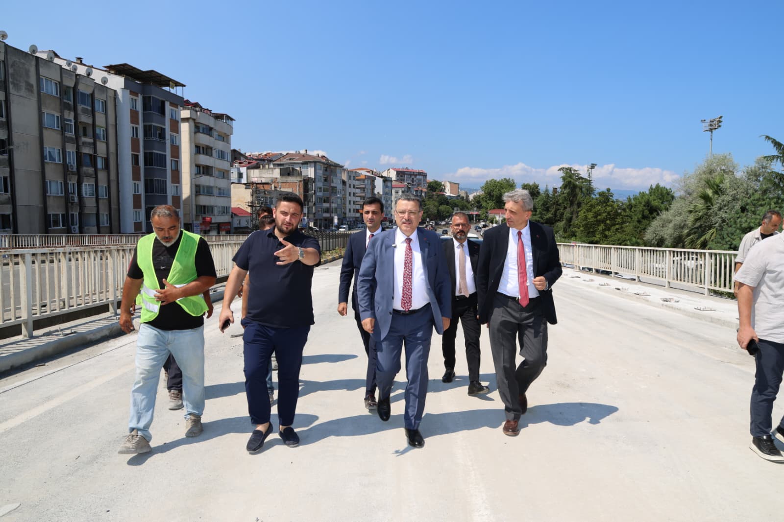 Reşadiye Viyadüğü’nde yıkım sürüyor, dönel kavşak yapılacak