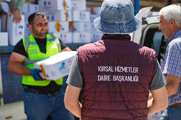 Ankara’da arı yetiştiricilerine 80 bin kilogramlık yem desteği