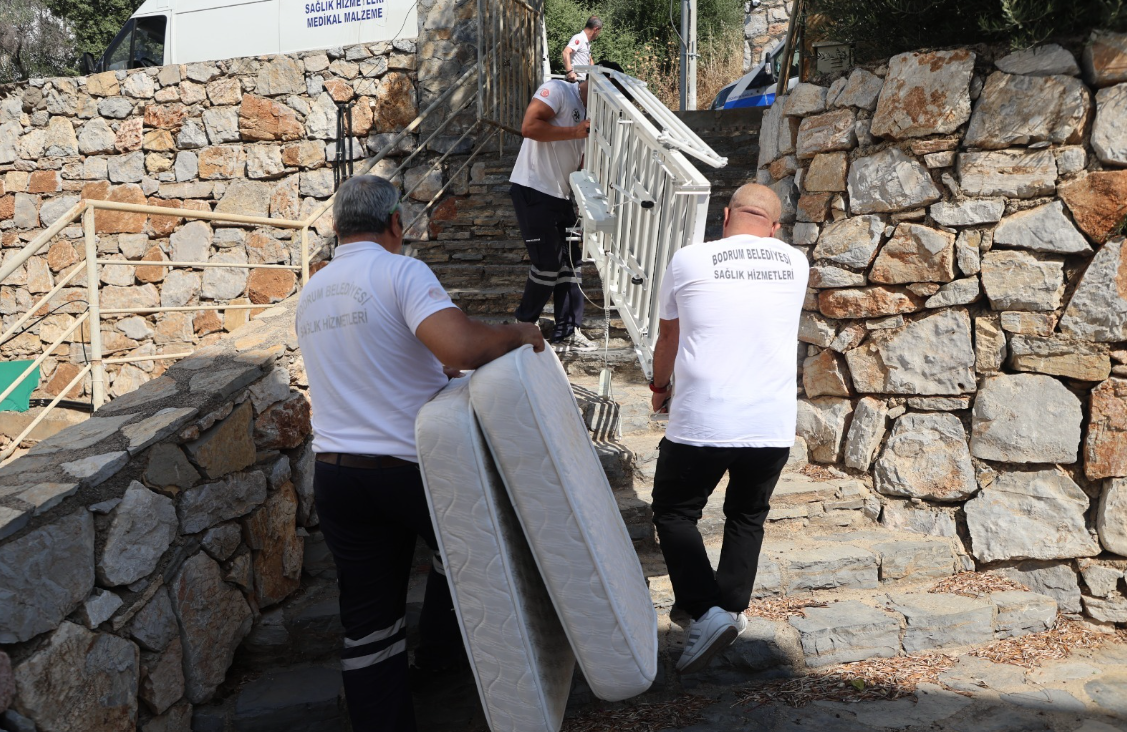 Bodrum Belediyesi’nden ihtiyaç sahiplerine medikal malzeme desteği