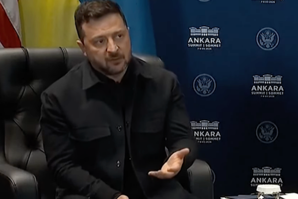 Zelenski: McCaul ile Ukrayna-ABD savunma iş birliğini görüştük