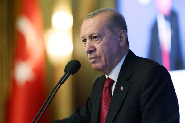 Cumhurbaşkanı Erdoğan: 10 yıl önce olduğu gibi bugün de biriz, beraberiz, tek yüreğiz
