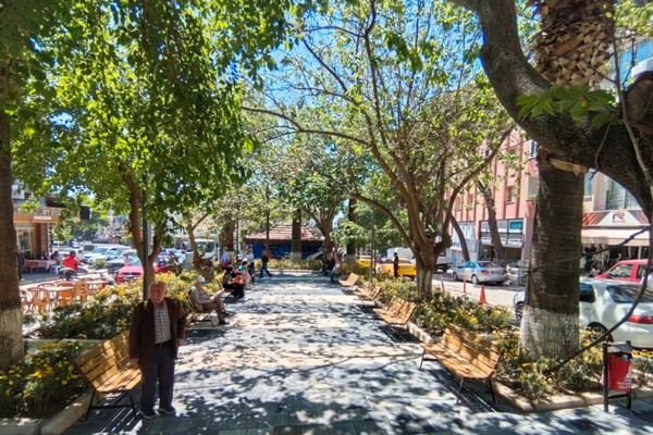 Güzel İzmir Hareketi Bayındır’da atıl alanı kamusal kullanıma kazandırdı