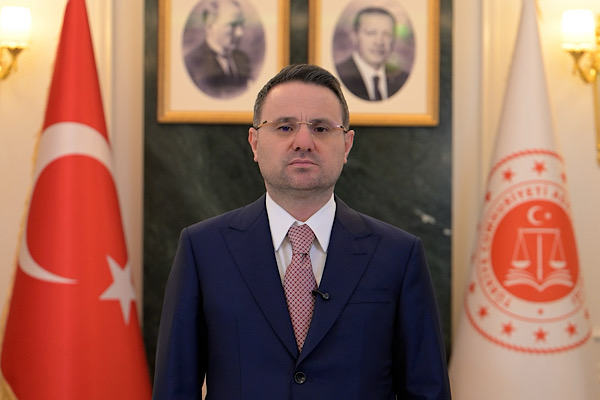 Gürlek: Yasa dışı bahis ve uyuşturucuya yönelik iki büyük operasyonda önemli başarı