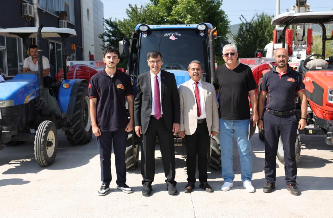 Kütahya Belediyesinden mahallelere su tankeri desteği