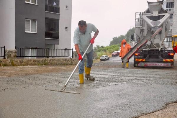 Giresun’da yol ve kaldırım çalışmaları sürüyor