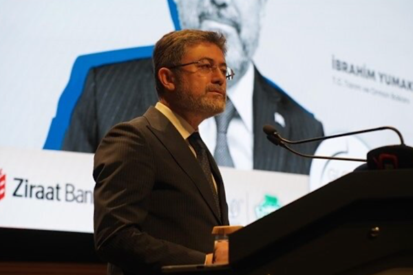 Bakan Yumaklı: Tarımsal hasılada 83,2 milyar dolarlık rekor kırıldı