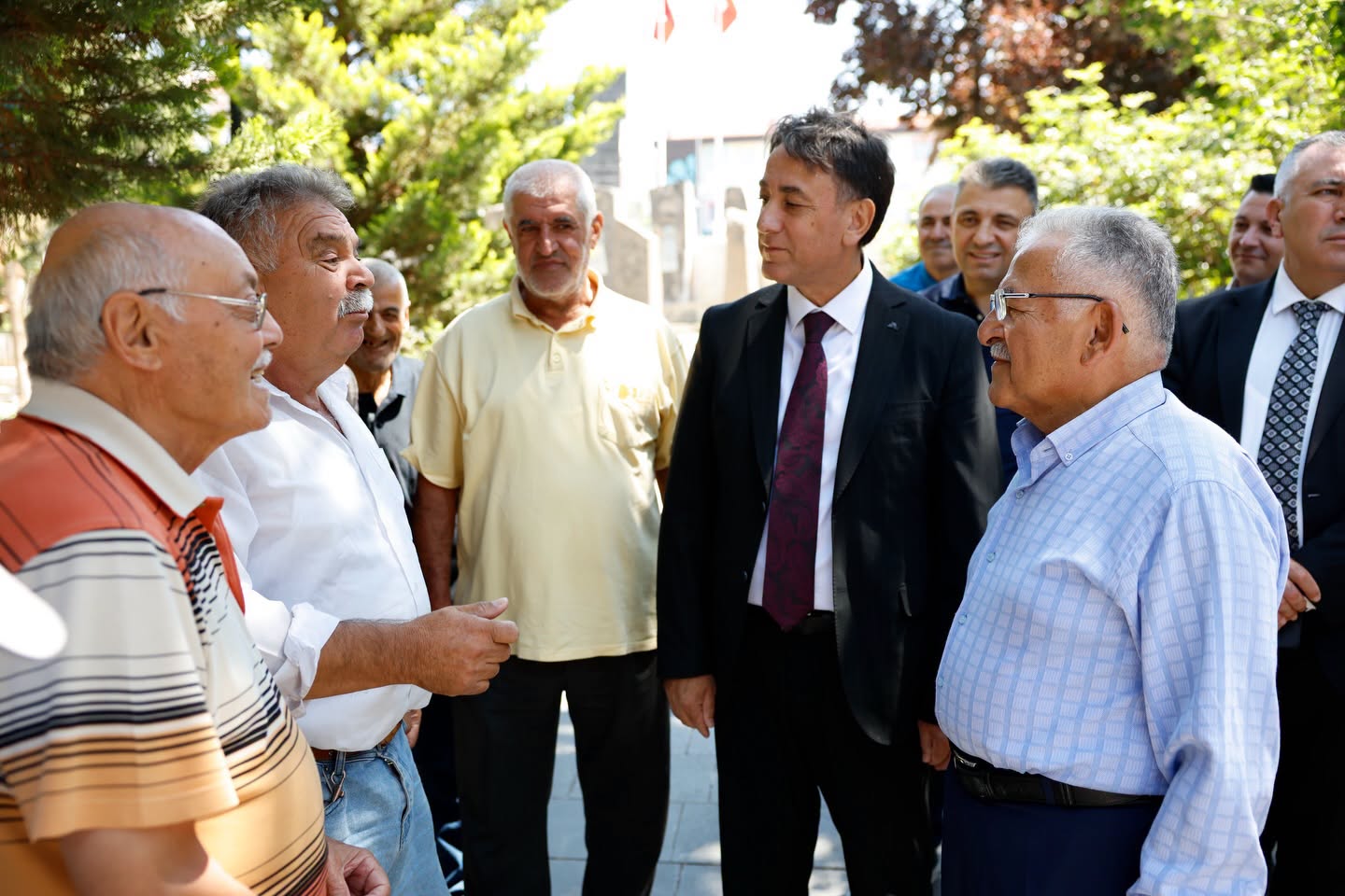 Başkan Büyükkılıç, Develi’deki Elbiz Parkı yenileme çalışmalarını inceledi