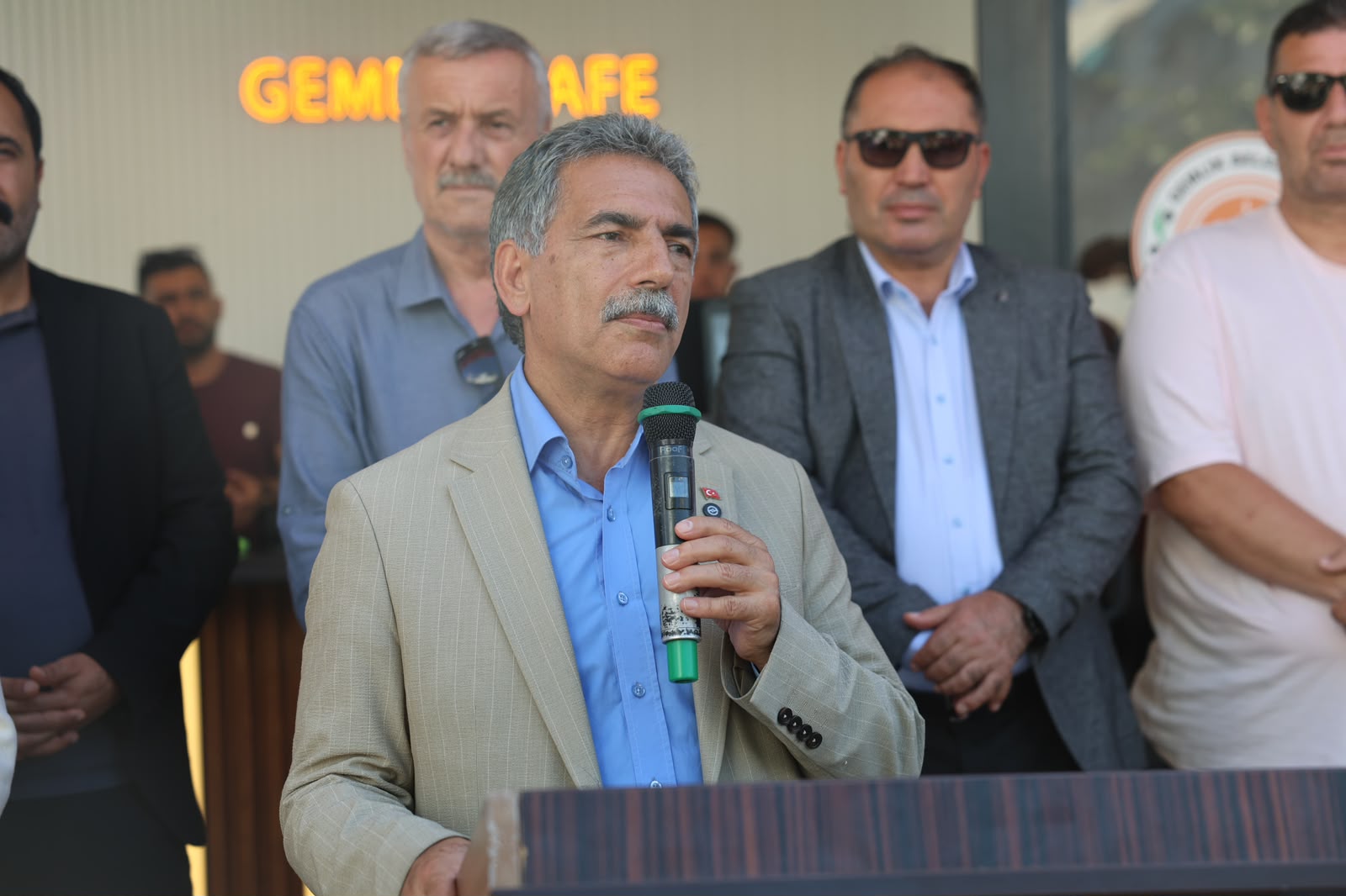 Başkan Deviren, Gemlik Kafe’nin Kumla Yunuslar şubesini açtı
