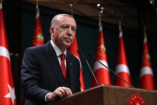 Erdoğan’dan Katar’ın eski Emiri Şeyh Hamad bin Halife El Sani için taziye mesajı