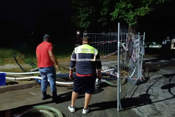Sofya ve Plovdiv’da fırtına hasarı: Ekipler çalışmalarını sürdürüyor