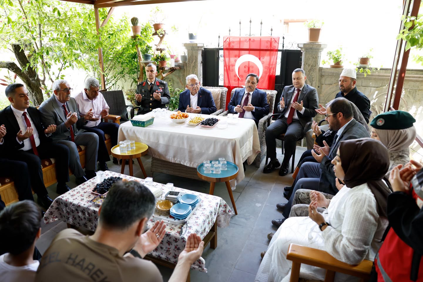 Kayseri’de 15 Temmuz şehitleri kabirleri başında anıldı