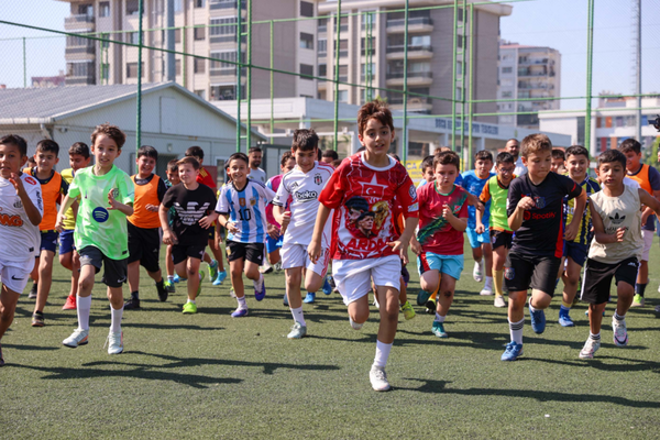 Buca’da ücretsiz futbol kursları başladı