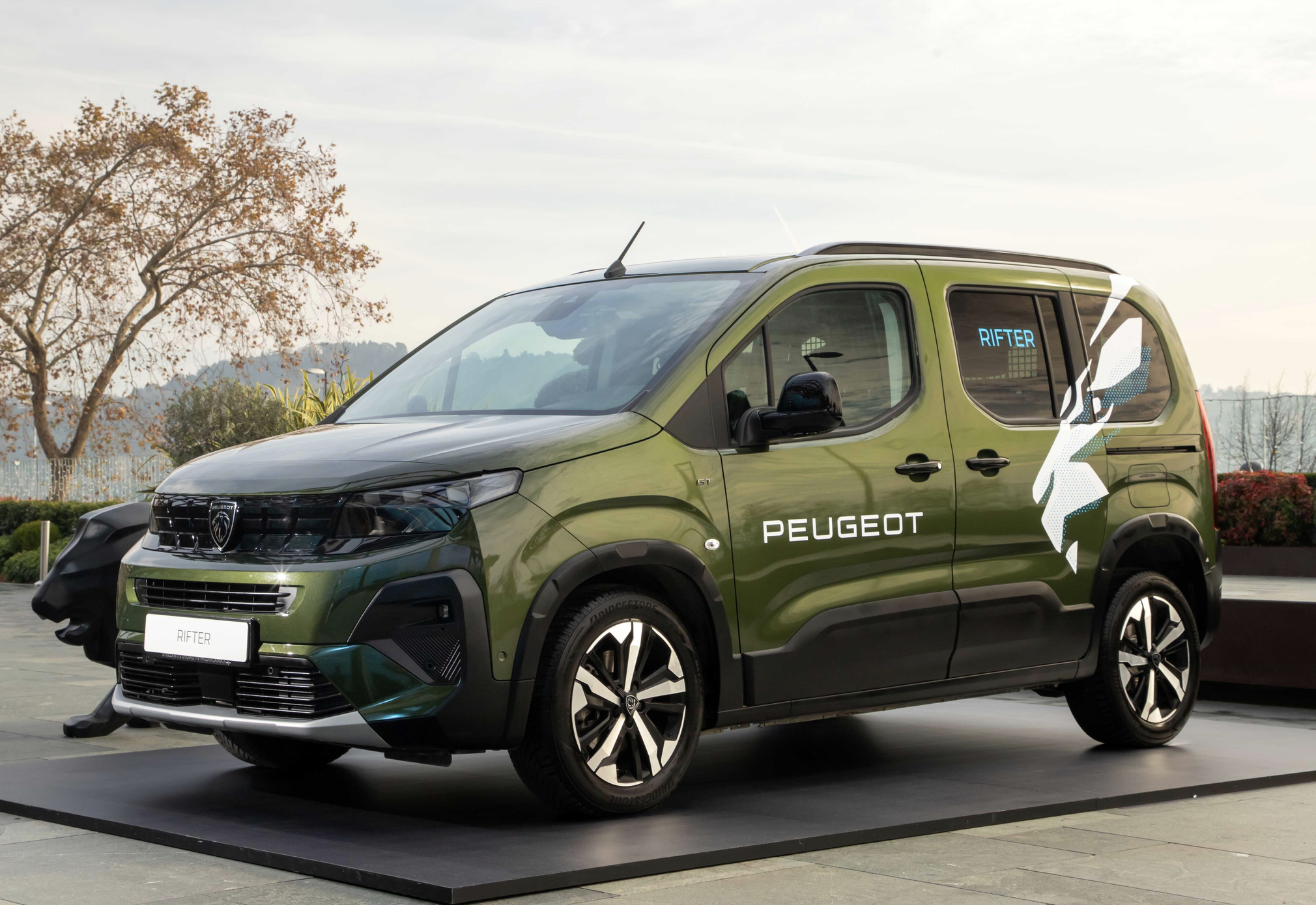 Peugeot Rifter Türkiye’de üretilecek