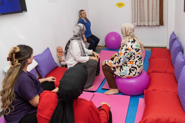 Eşrefpaşa Hastanesi’nde anne adaylarına Gebe Okulu desteği