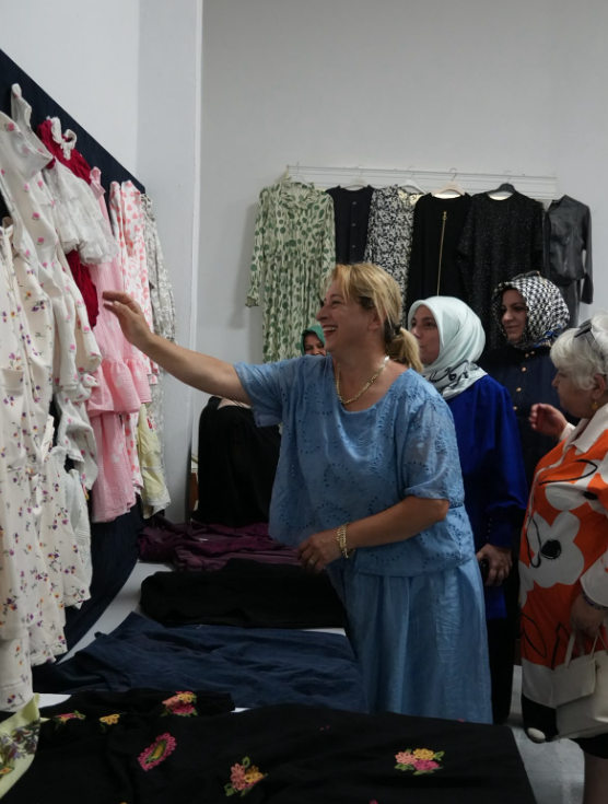 BELMEK kursiyerlerinin yıl sonu sergisi Çakırlar’da açıldı