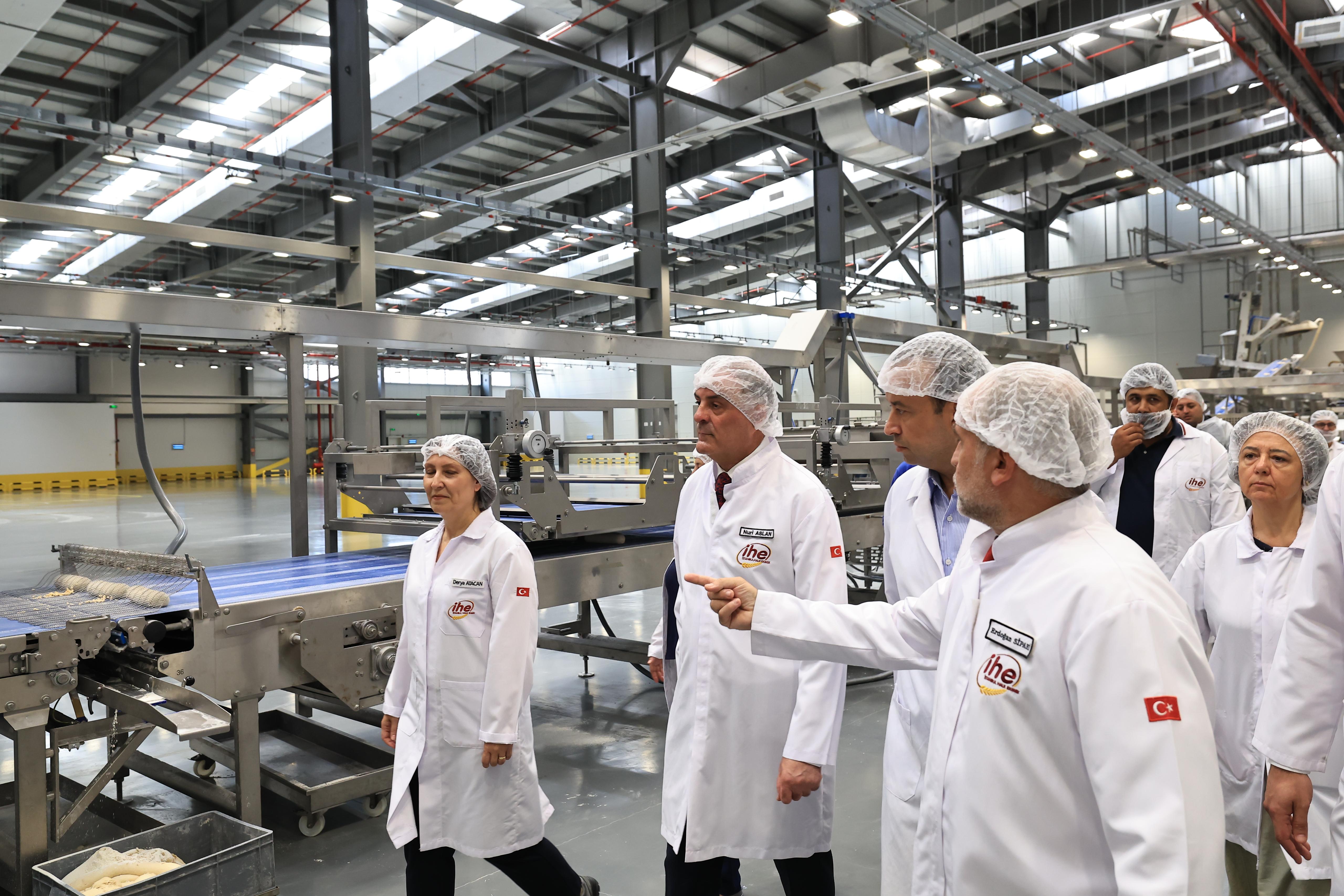 İBB, Halk Ekmek Fabrikası’nın 3’üncü üretim hattını hizmete açtı