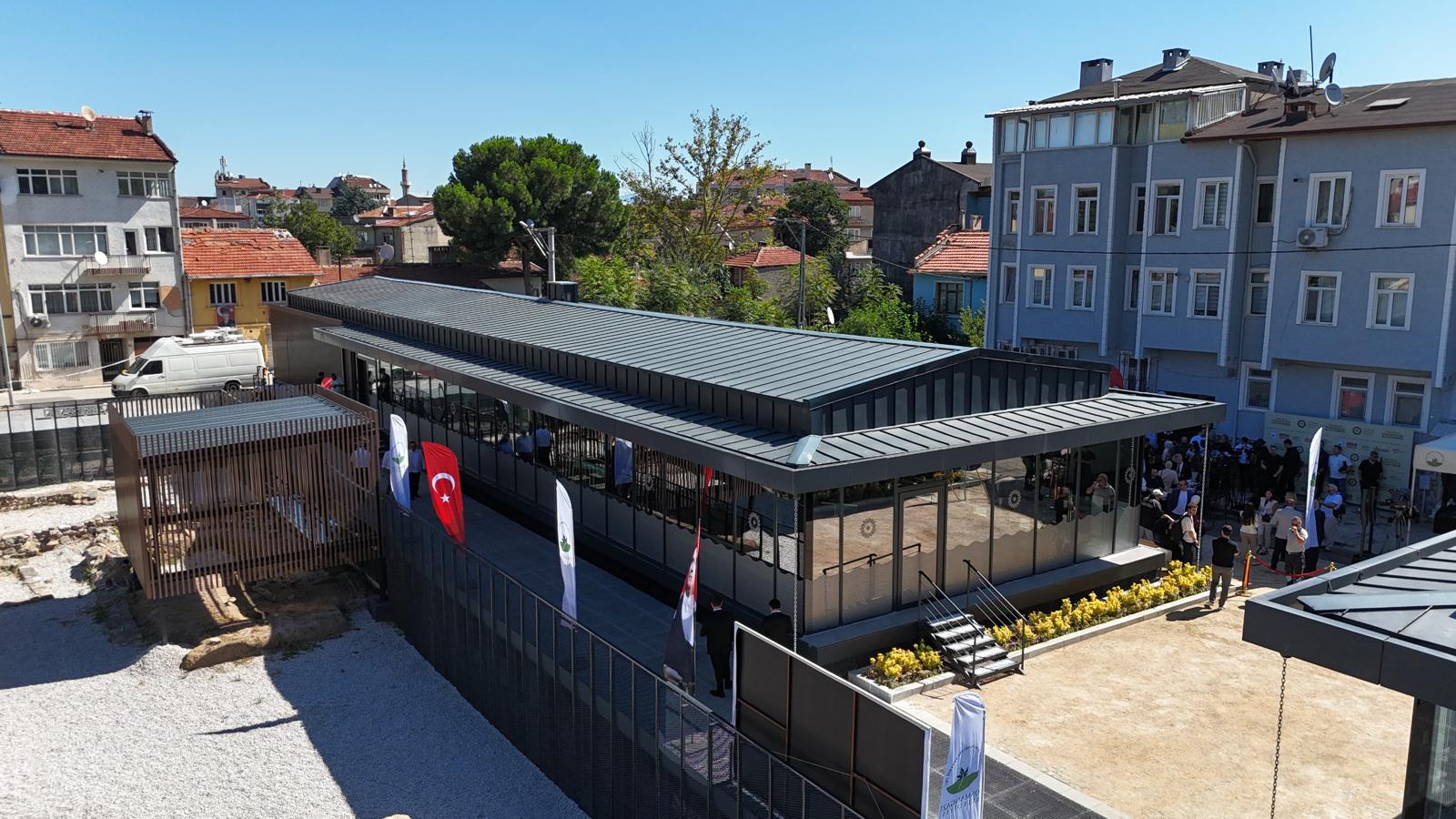Osmangazi’de Yaşar Kemal Medeniyetler Kütüphanesi hizmete açıldı
