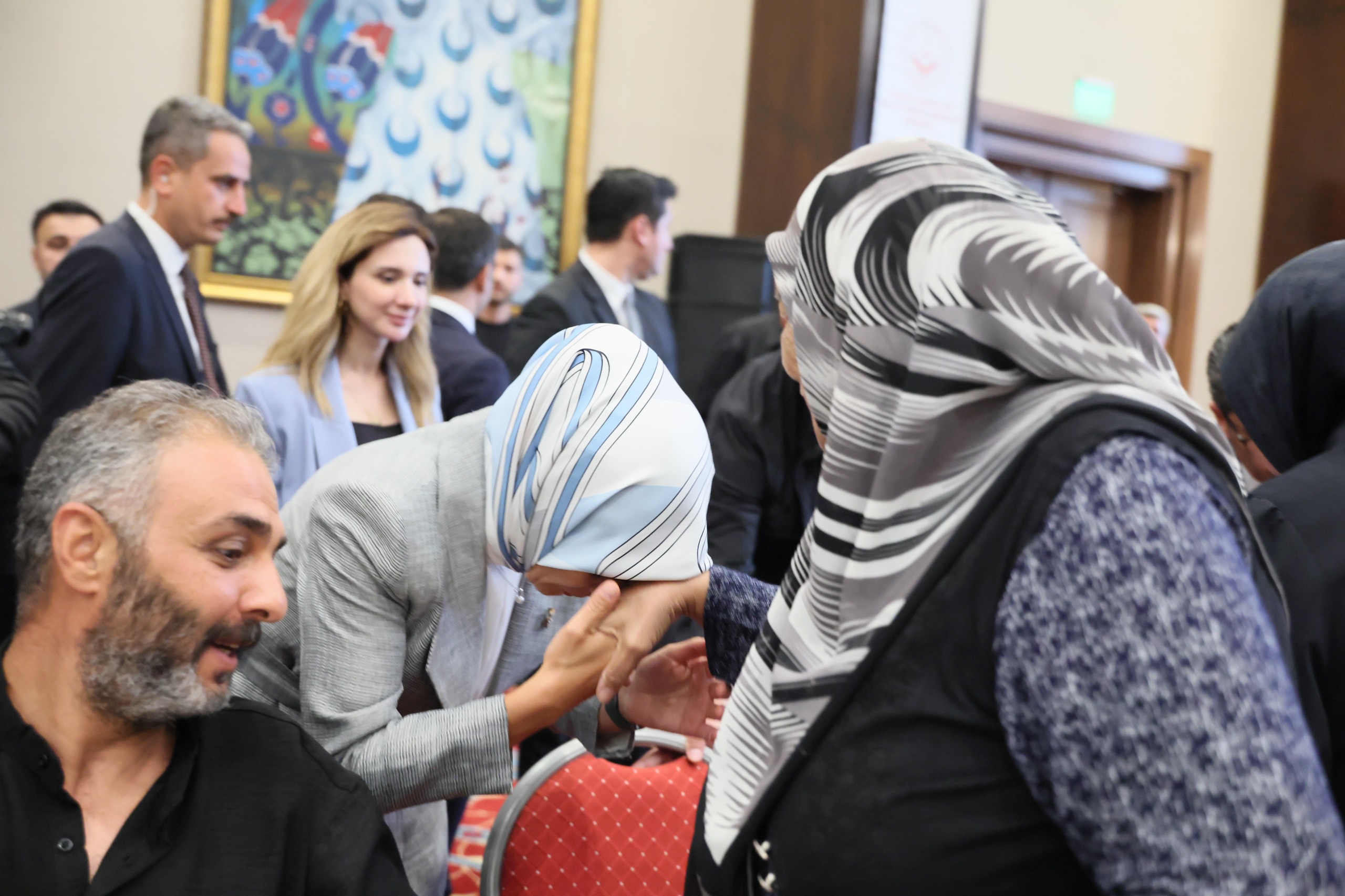 Bakan Göktaş, Mardin’de şehit aileleri ve gazilerle bir araya geldi