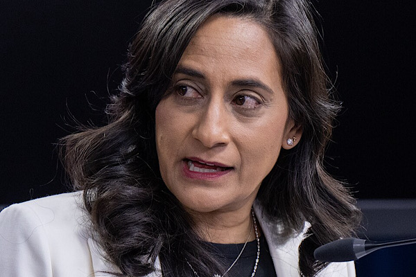Anand: Ukrayna’nın yanında durmaya devam edeceğiz