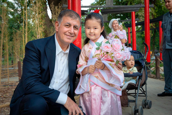 İzmir heyeti Kazakistan’da iş birliği temaslarında bulundu