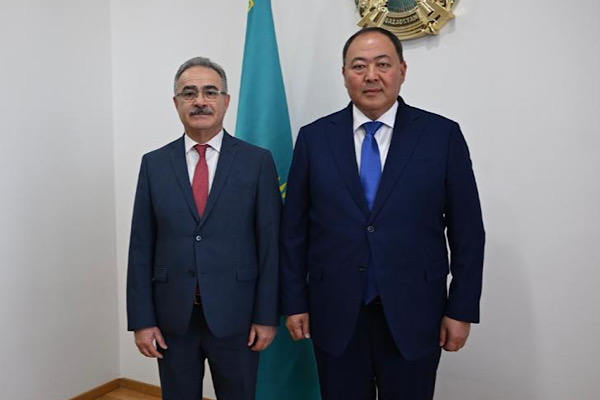Azerbaycan’ın Kazakistan Büyükelçisi Askerov, güven mektubunu sundu