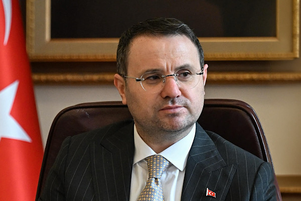 Gürlek: Şule Yüksel Şenler, cesur duruşuyla bir nesle ilham olmuştur