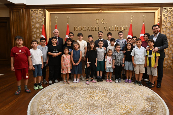 Yaz Kur’an Kursu öğrencilerinden Vali Aktaş’a ziyaret