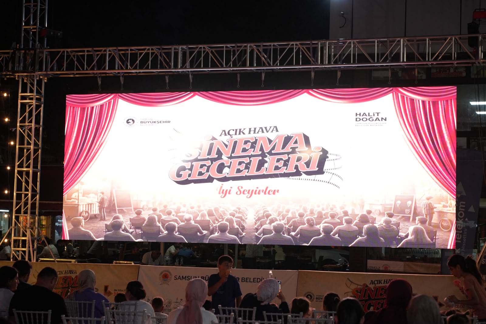 Samsun’da “Açık Hava Sinema Geceleri” başladı