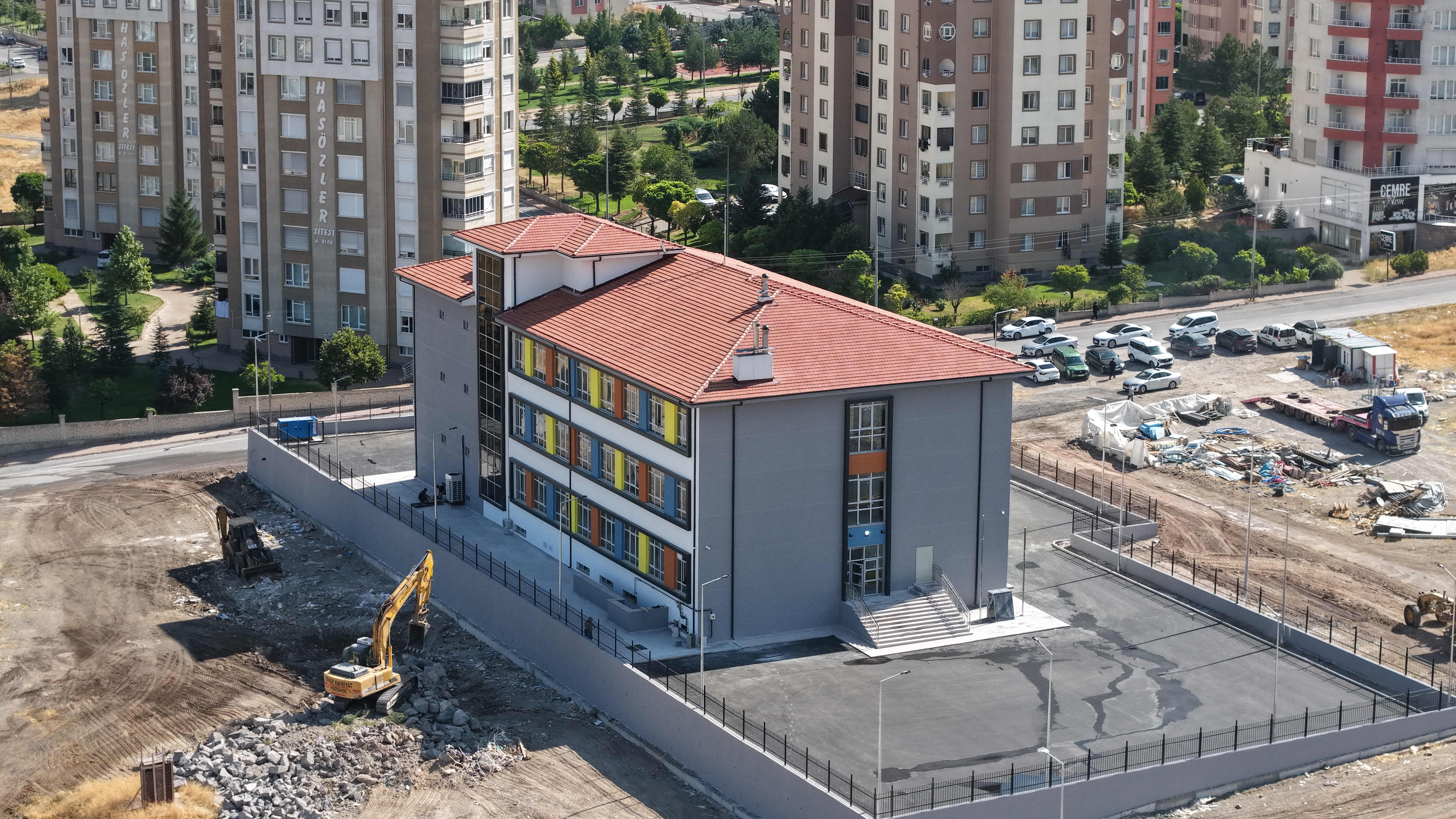 Başkan Büyükkılıç, Gökkent’te 16 derslikli okul projesini inceledi