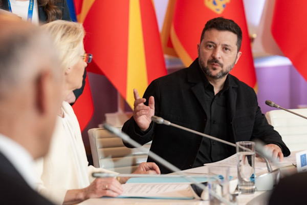 Zelenski: Rusya’nın yaşadığı kayıplar, stratejimizin doğru olduğunu kanıtlıyor