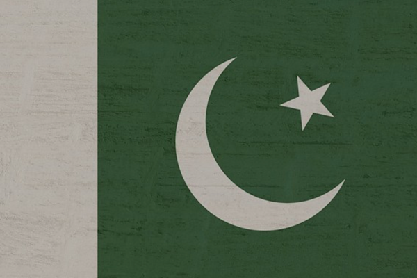 Pakistan’da hastane yangınında 14 yenidoğan hayatını kaybetti