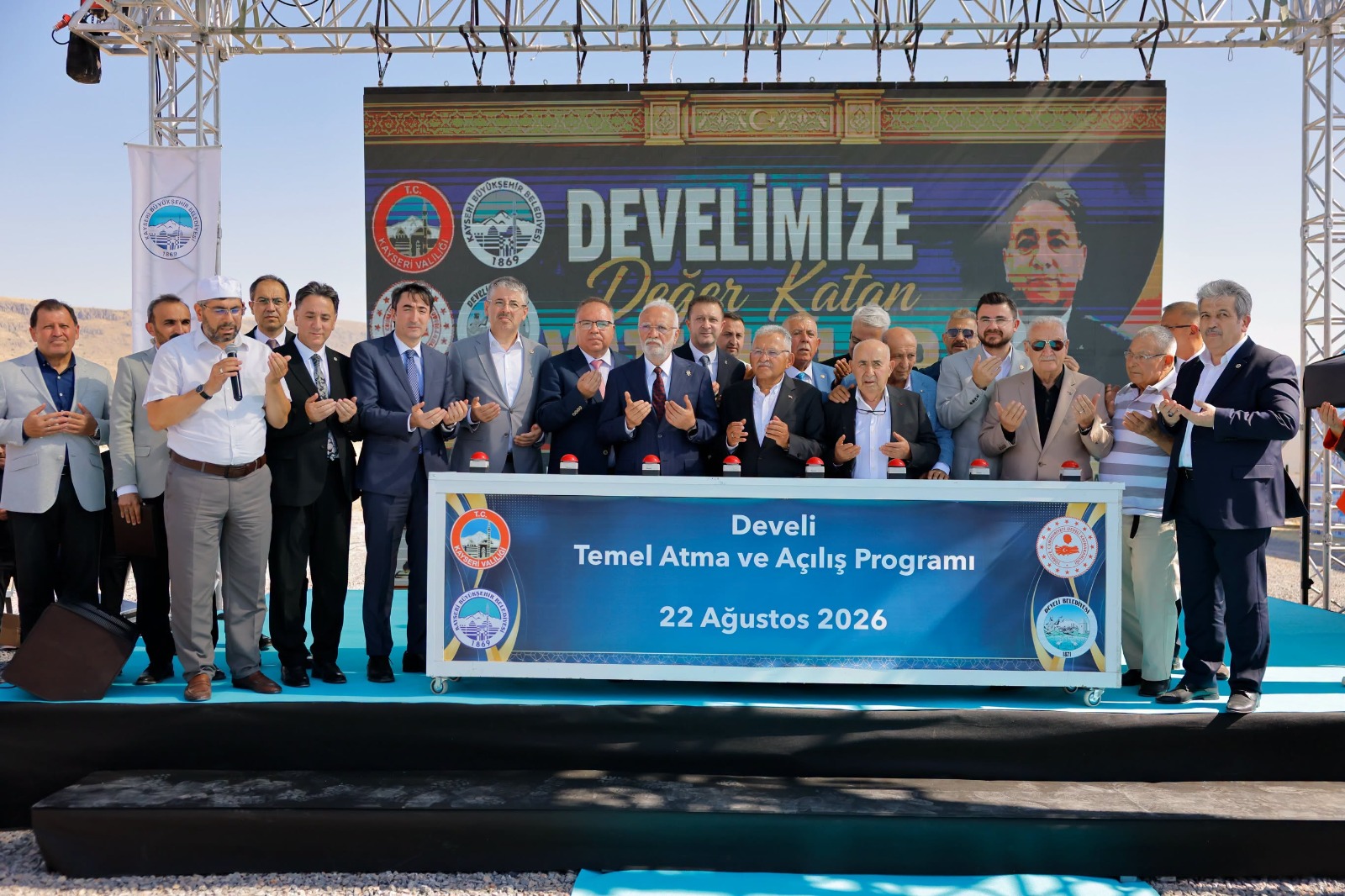 Develi’de 7 yatırımın temeli atıldı, 8 eserin açılışı yapıldı