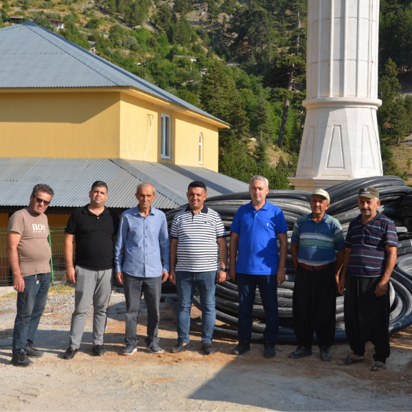 Antalya’da Asmaca Yaylası’na bin 700 metre içme suyu borusu desteği