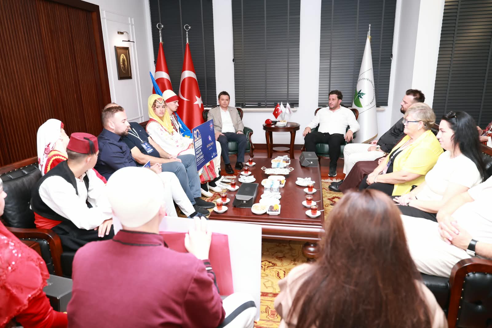 Balkan Festivali’ne katılan ekiplerden Başkan Aydın’a ziyaret