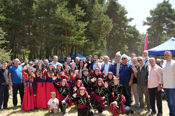 İznik’te 5’inci Maviyemiş Festivali düzenlendi