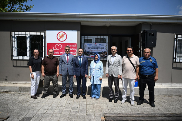 Vali Aktaş, Çayırova Glutensiz Yaşam Derneği’ni ziyaret etti