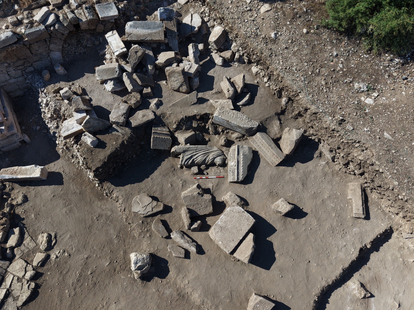 Aspendos kazılarında tarihi buluş: Şifanın 1.800 yıllık sembolü keşfedildi