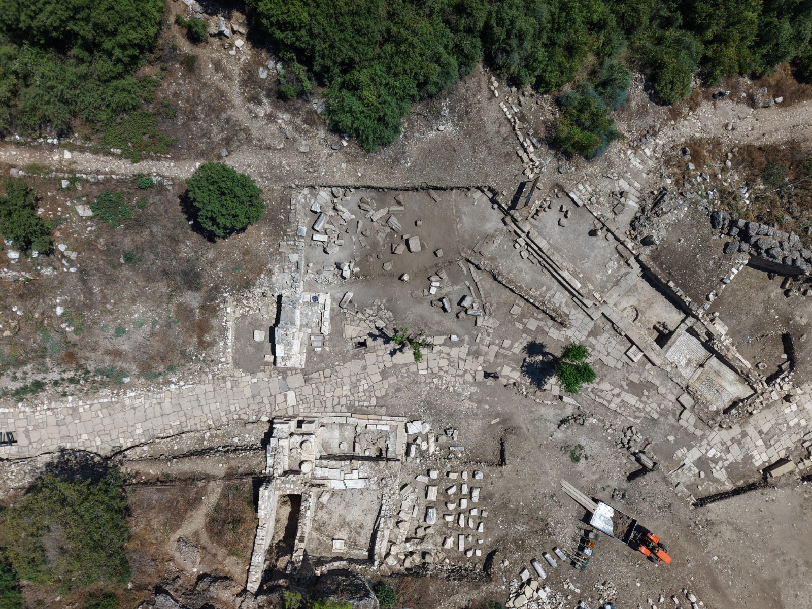 Aspendos kazılarında tarihi buluş: Şifanın 1.800 yıllık sembolü keşfedildi