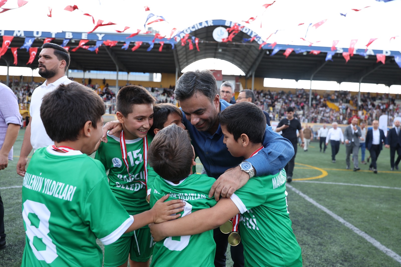 Bağcılar’da yaz spor okulları ve Mahallenin Yıldızları-3 sona erdi