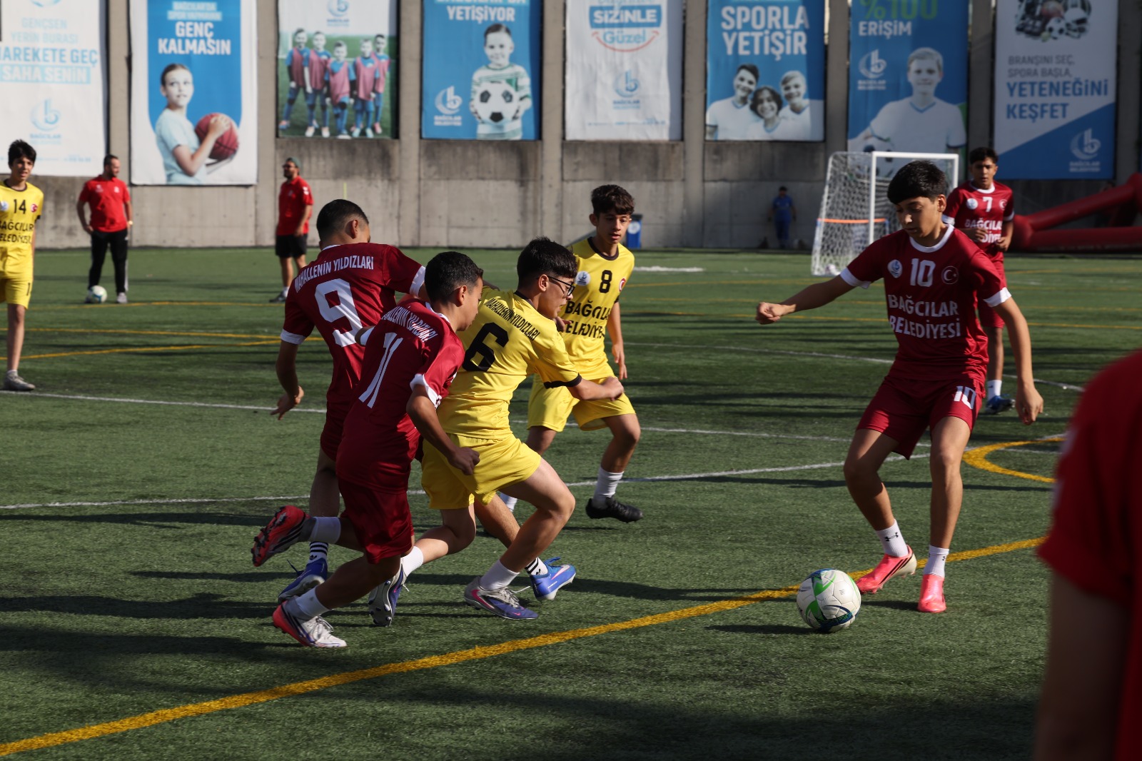 Bağcılar’da yaz spor okulları ve Mahallenin Yıldızları-3 sona erdi