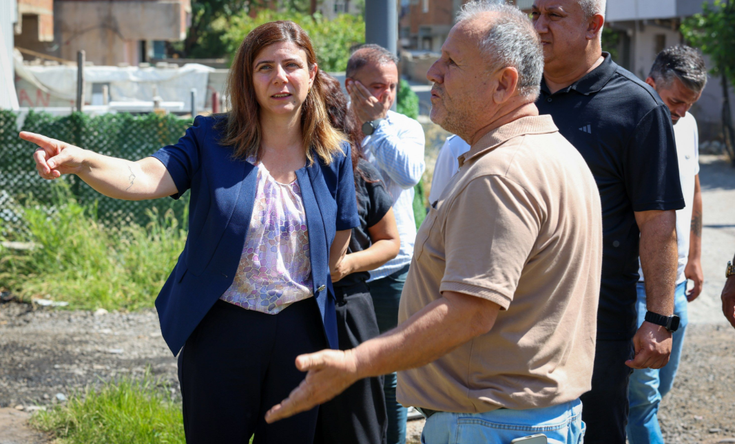 Bucak, ilçede devam eden çalışma alanlarını inceledi