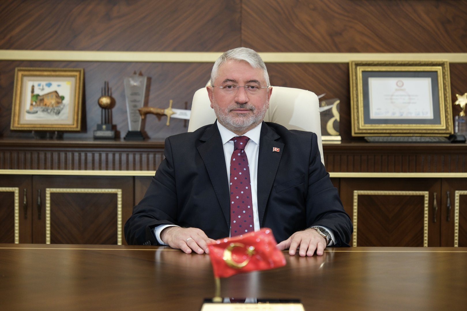 Çorum Belediyesi’nden üniversiteye başlayacak ihtiyaç sahibi öğrencilere 15 bin TL destek