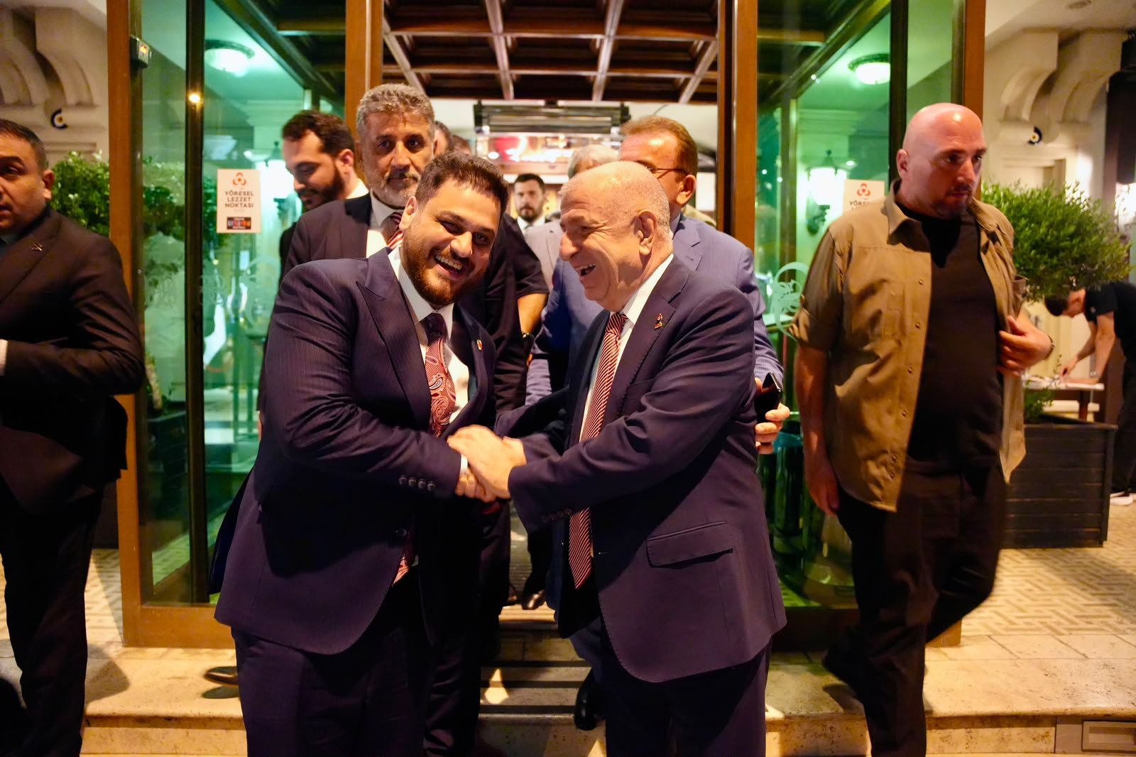 Zafer Partisi Genel Başkanı Özdağ, dört parti genel başkanıyla bir araya geldi