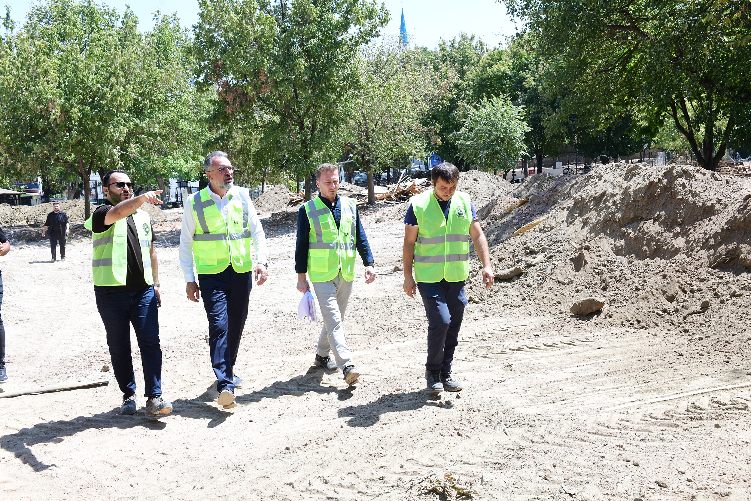 Başkan Erol, Kestel Aile Parkı’ndaki çalışmaları inceledi