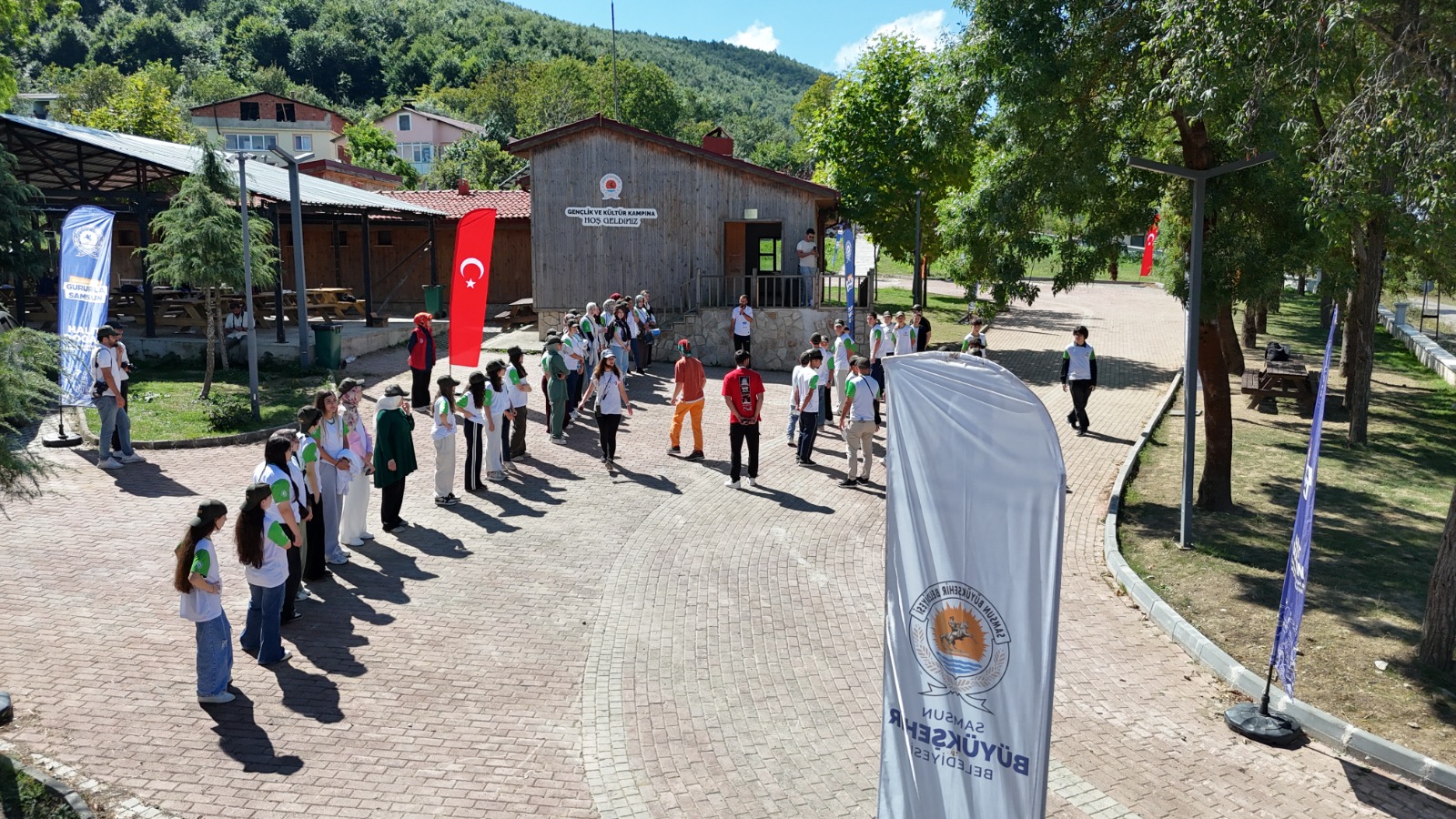 Petek Genç Kamp ve Gezi Programları yaz tatiline renk katıyor