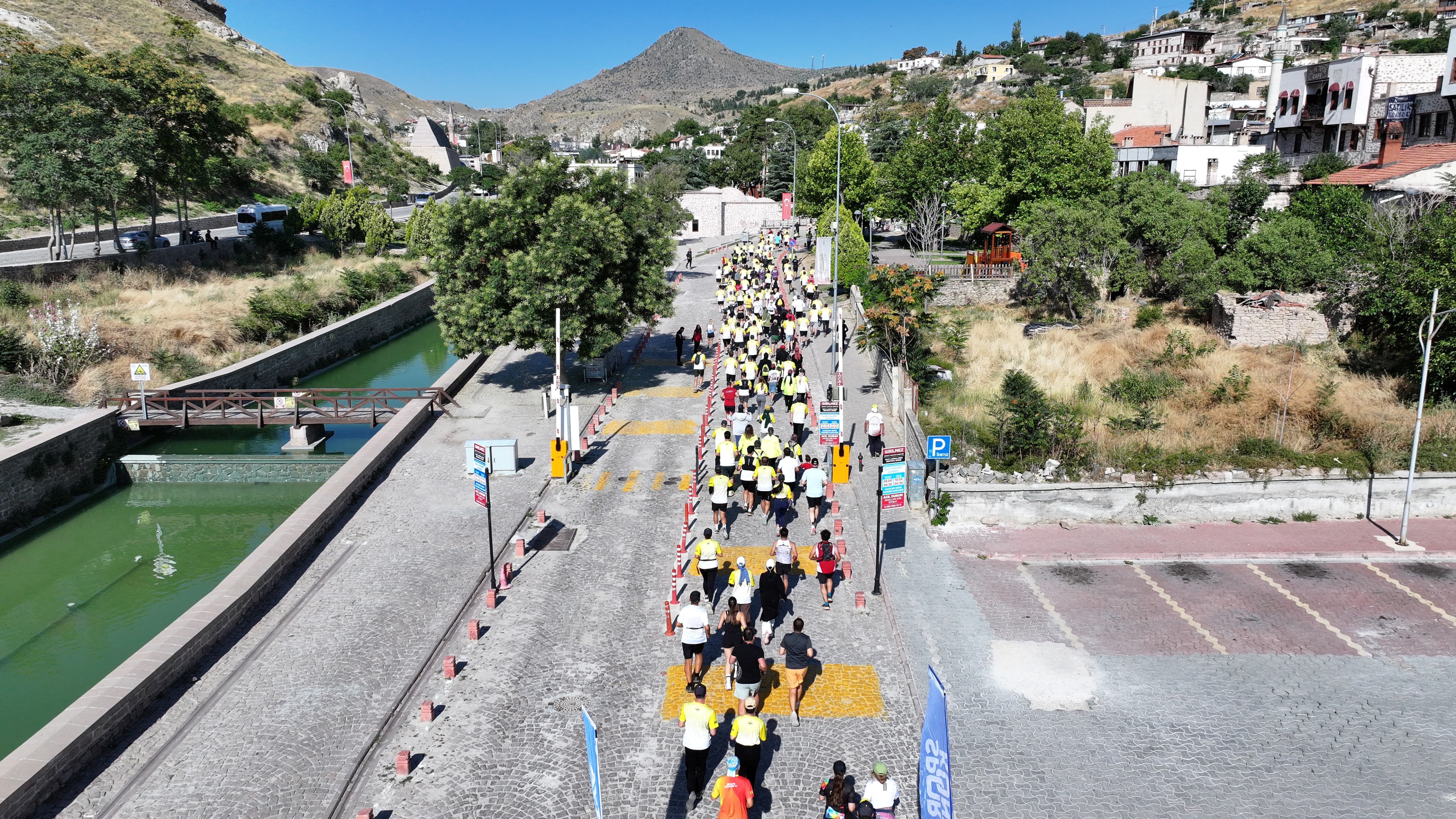 Konya Ultra Trail, 13 ülkeden 1.300 sporcuyu Sille’nin doğasında buluşturdu