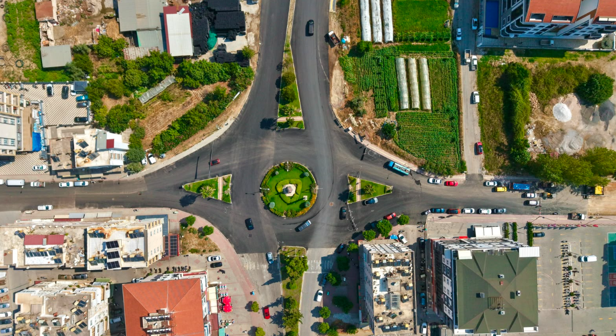 Alanya’da Sıcak Asfalt Çalışmaları devam ediyor